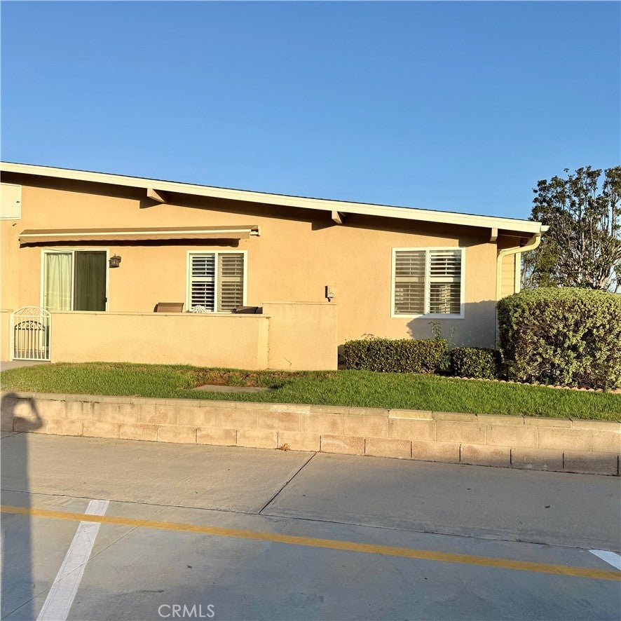 1871 Golden Rain Rd., M14-26D
