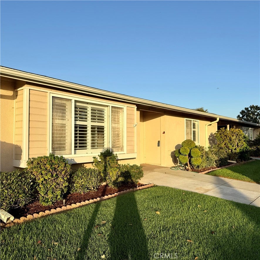1871 Golden Rain Rd., M14-26D