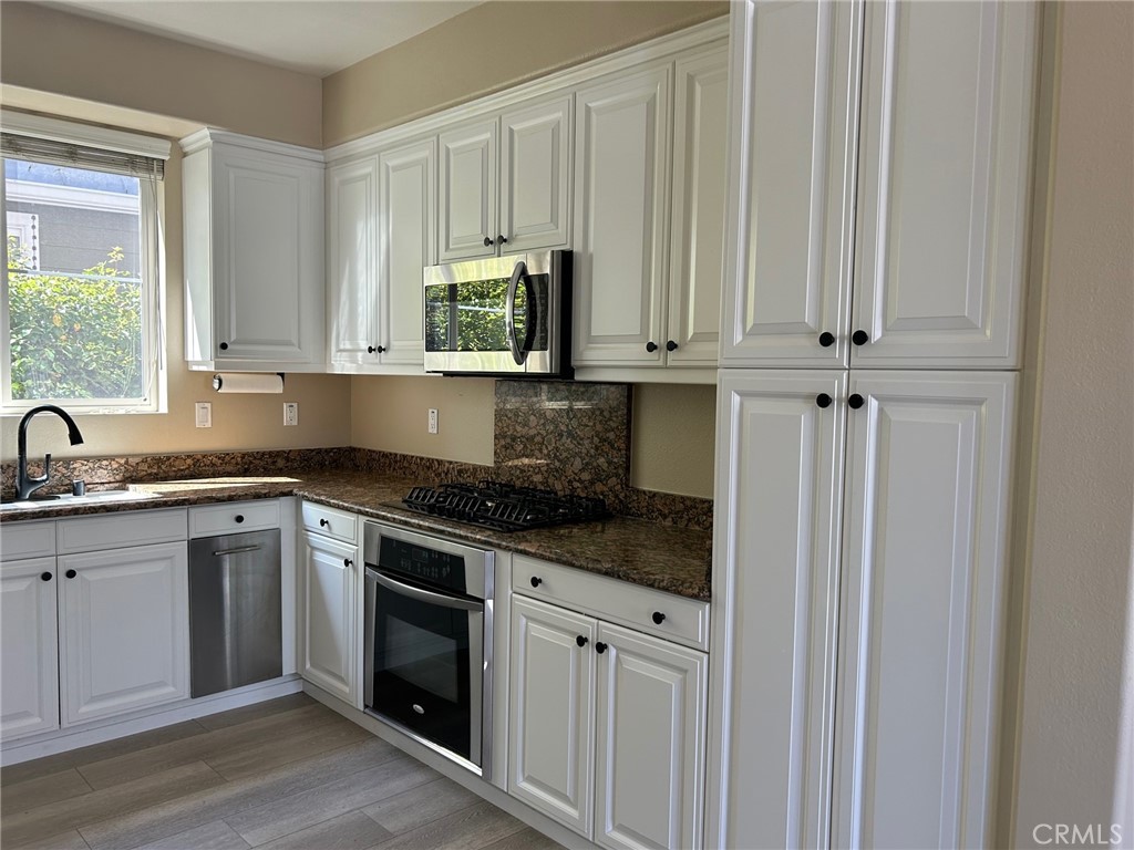 3591 Sacramento Drive 25