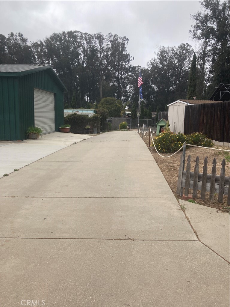 2235 Willow Road