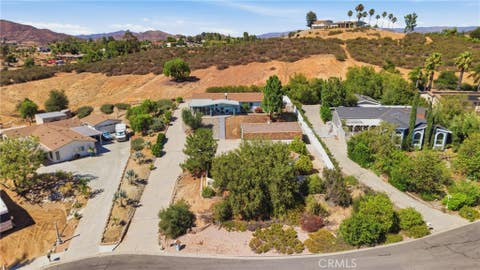 Photo of 24440 Woodshed Way, Wildomar, CA 92595 (MLS # SW26156044)