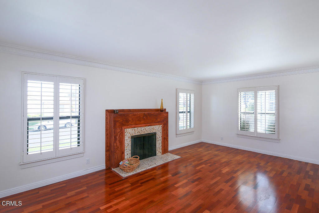 3411 S Cochran Avenue