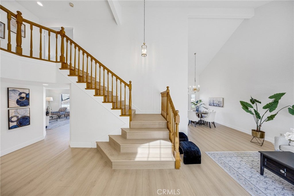 1537 Grandview