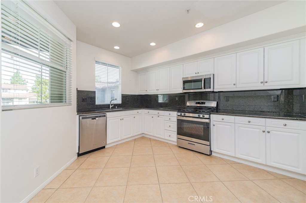 Casalon (CASA) - Residential Lease