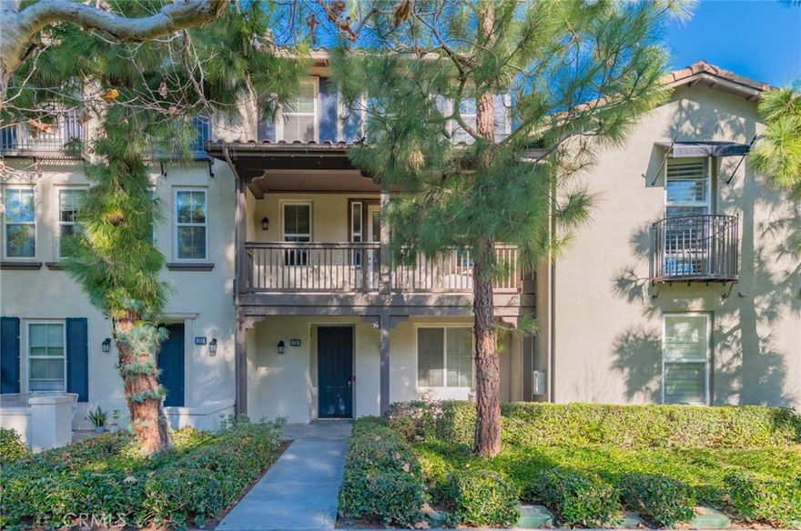 Located in prestigious Quail Hill, this charming three-level condo overlooks a lush greenbelt and is perfectly designed for family living. The flexible floor plan features a first-level bedroom and full bath, the master suite and an additional en-suite bedroom occupy the private top floor.
Enjoy these favorable features such as brand new carpet on the stairs, and elegant vinyl wood flooring, saltless whole-house water softener, a dedicated EV charging outlet, and refrigerator, washer and dryer.
Experience an unparalleled amenities with access to community gym, five parks, three pools, sports courts, and scenic nature trails. Perfectly situated within walking distance to shopping and minutes from Laguna Beach and the Irvine Spectrum, this home offers the best of coastal living and award-winning schools.