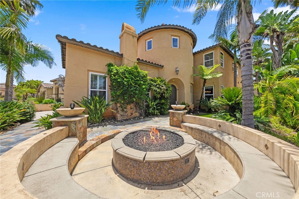 982 Camino Del Arroyo Drive