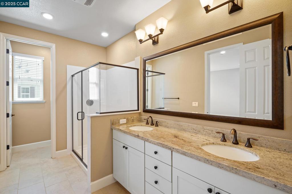 WALLISRANC - Residential Lease