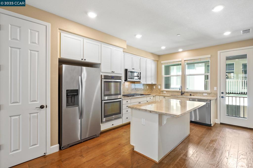 WALLISRANC - Residential Lease