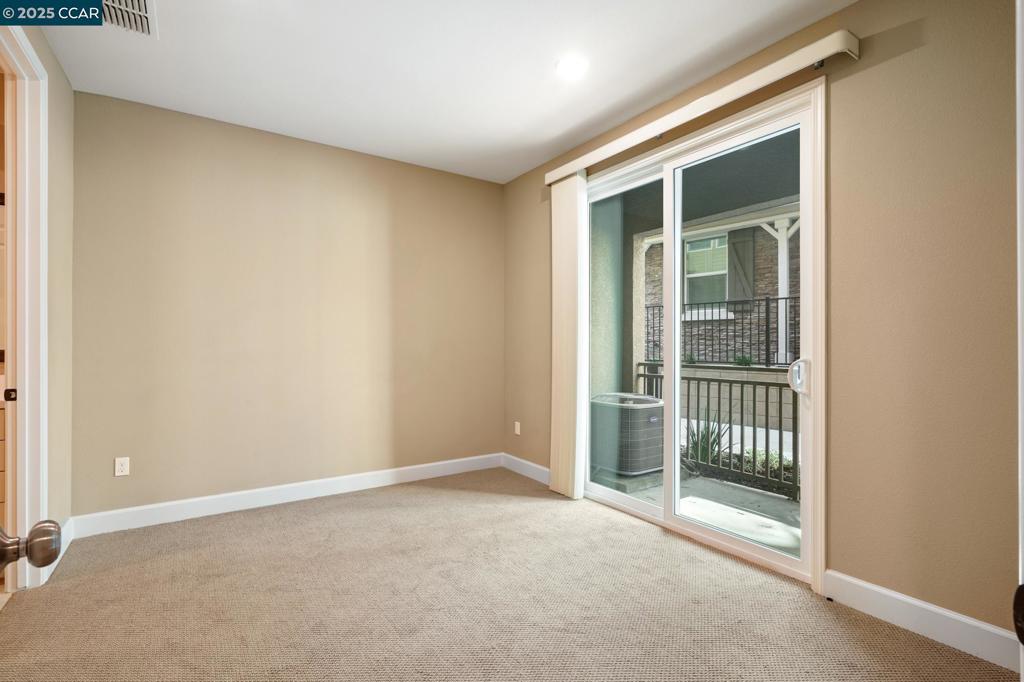 WALLISRANC - Residential Lease