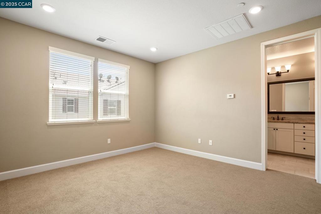 WALLISRANC - Residential Lease
