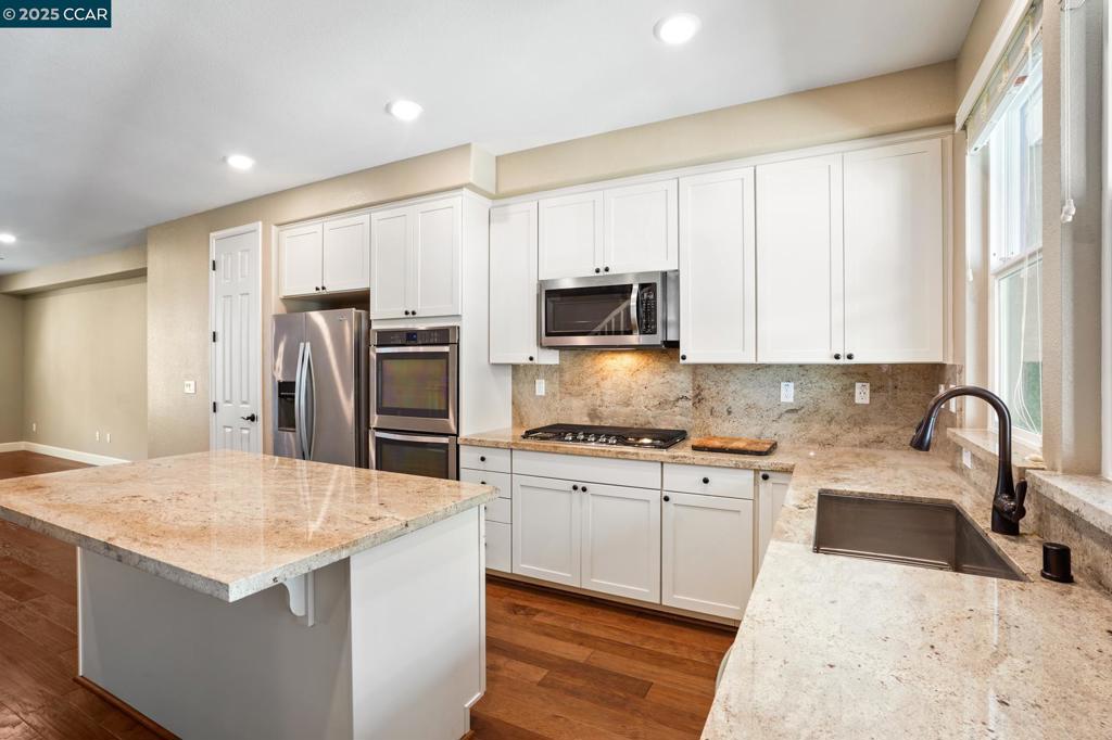 WALLISRANC - Residential Lease