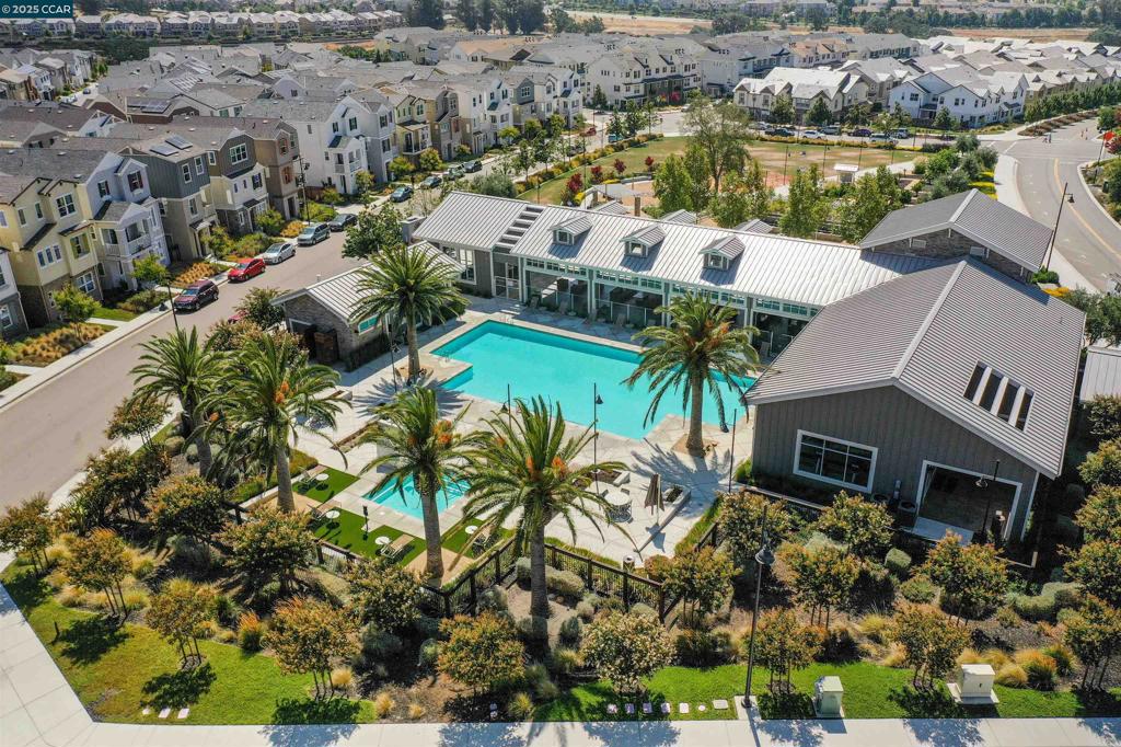 WALLISRANC - Residential Lease