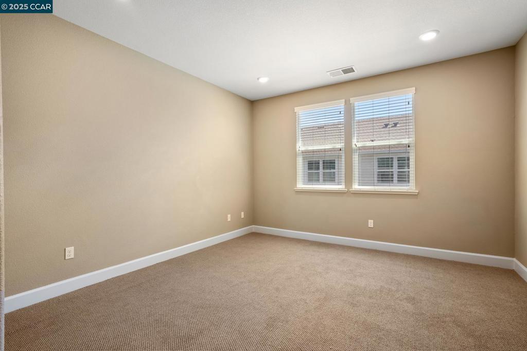 WALLISRANC - Residential Lease