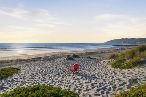 Tiny photo for 1129 Dover Lane, Ventura, CA 93001 (MLS # V1-34834)