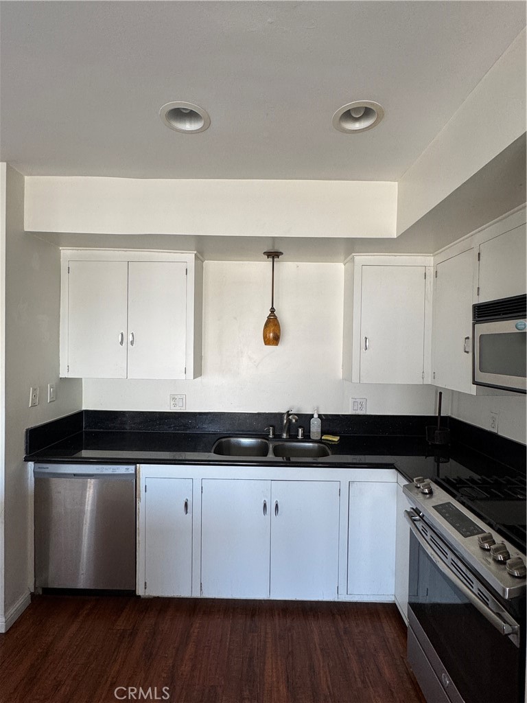 Fullerton Crest (FUCR) - Residential Lease