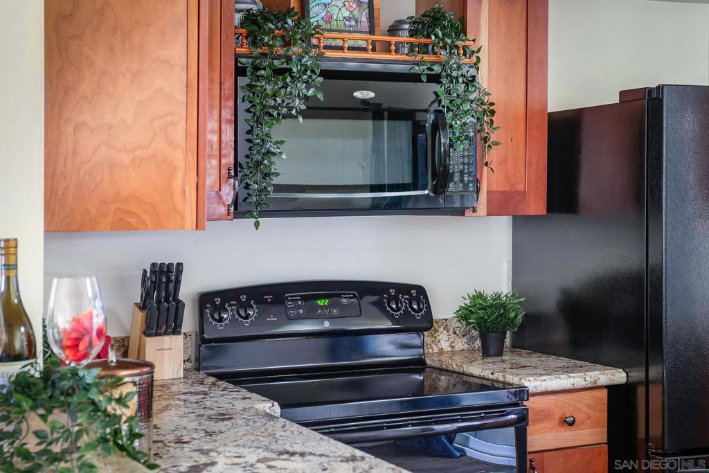 3577 Pear Blossom Ave