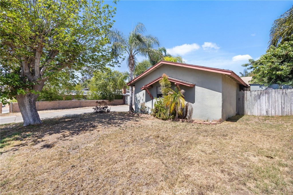 10937 Desert Sand Avenue