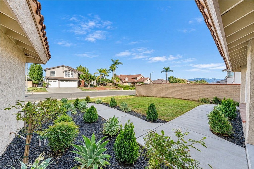 1528 S Gold Canyon