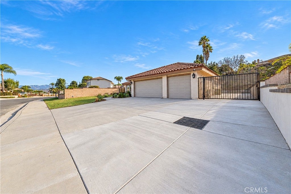 1528 S Gold Canyon