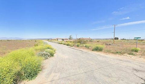 Photo of 22100 Bader Court, California City, CA 93505 (MLS # HD25271824)