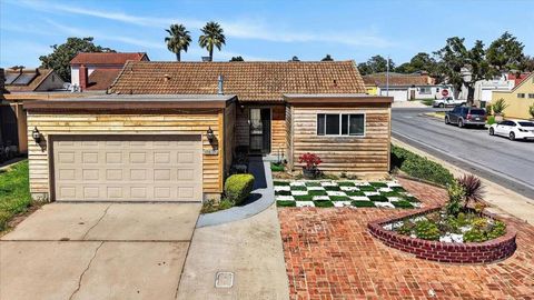 Photo of 1630 Seville Street, Salinas, CA 93906 (MLS # ML82043212)