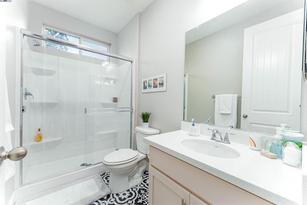 OAKLEY - Residential