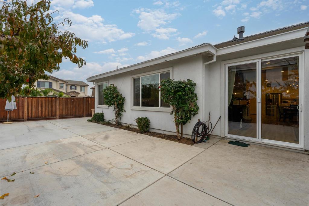 OAKLEY - Residential