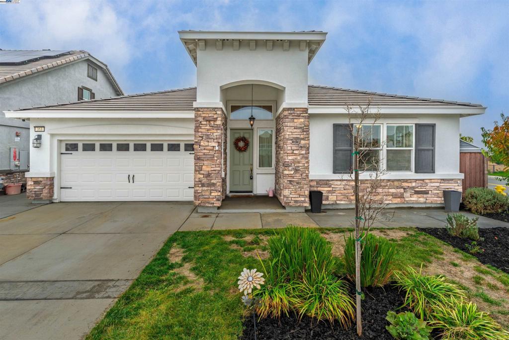 OAKLEY - Residential