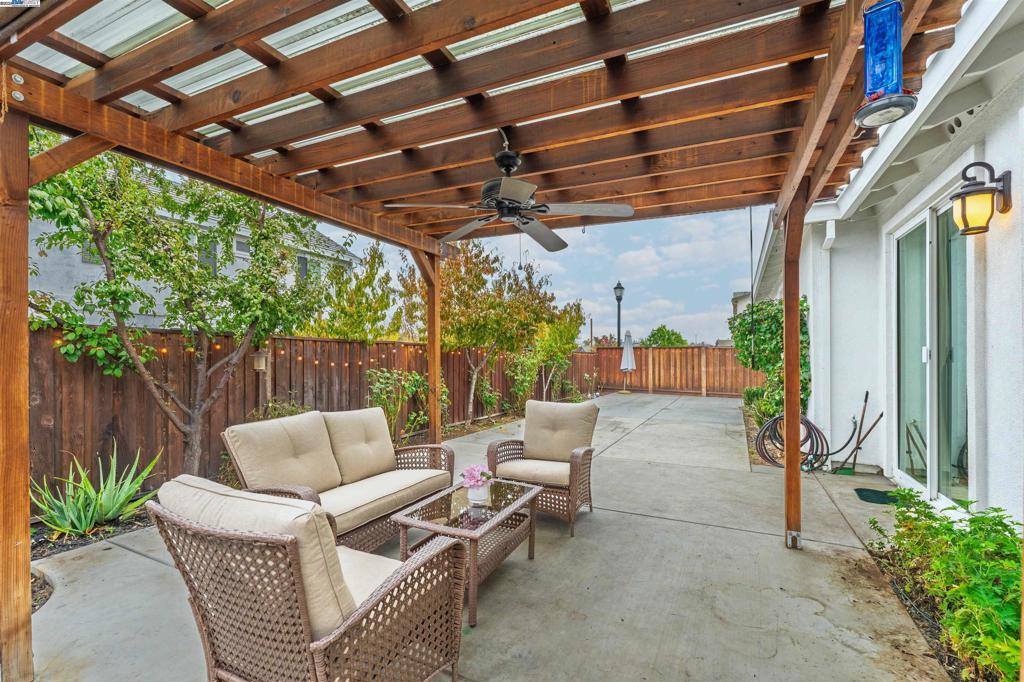 OAKLEY - Residential