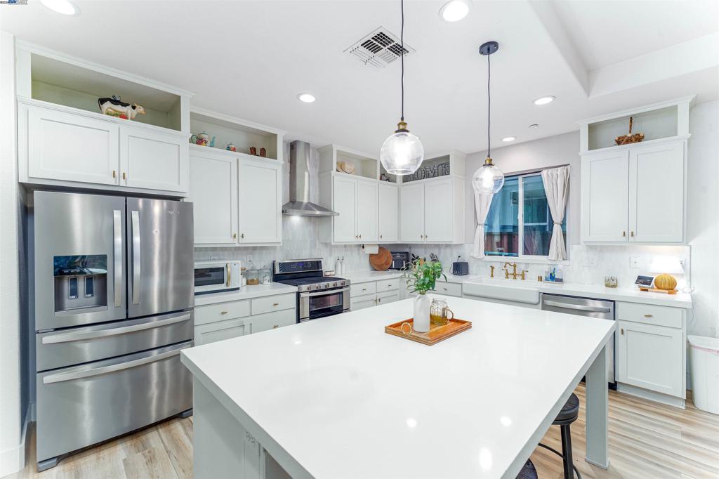 OAKLEY - Residential