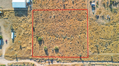 Photo of 1 Manada Road, Phelan, CA 92371 (MLS # HD26088318)