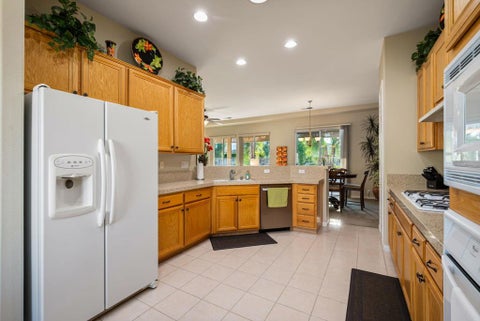 Tiny photo for 43539 Corte Del Oro, La Quinta, CA 92253 (MLS # 219155157DA)