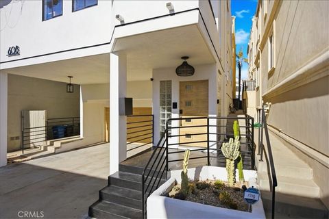 Photo of 608 Palm Drive, Hermosa Beach, CA 90254 (MLS # SB26088243)