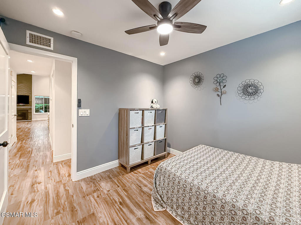 Hollow Hills-126 - 126 - Residential