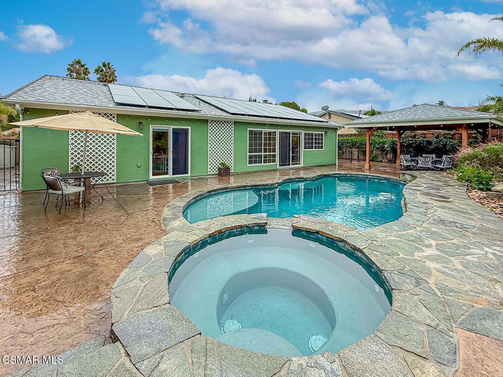 Hollow Hills-126 - 126 - Residential