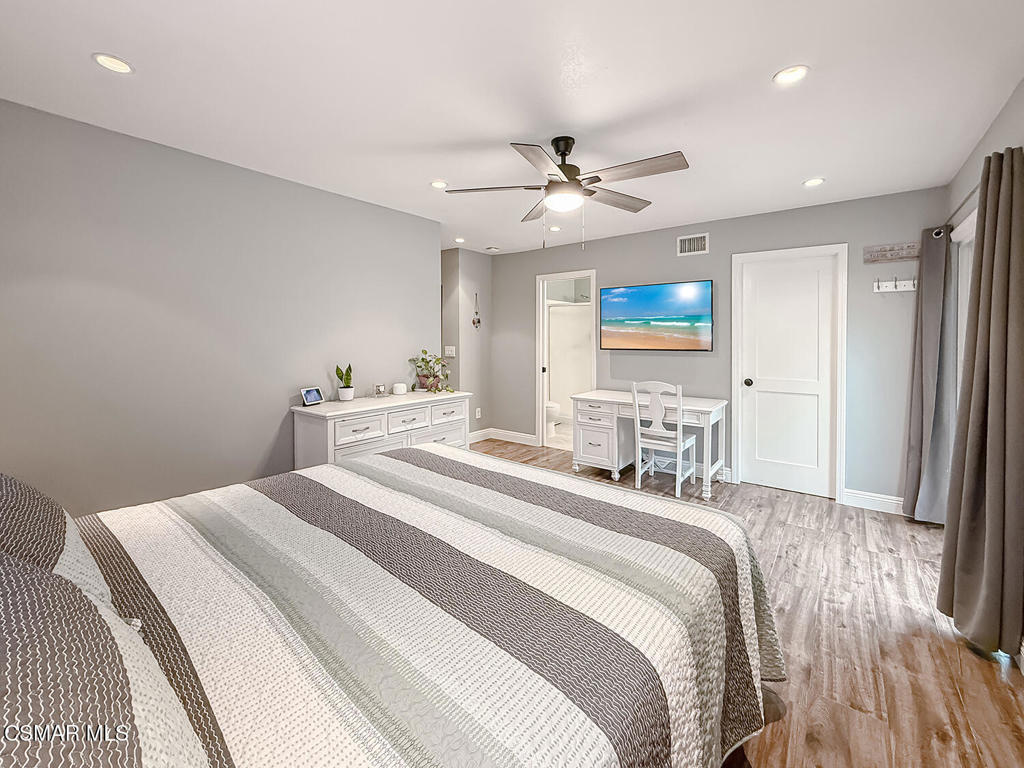 Hollow Hills-126 - 126 - Residential