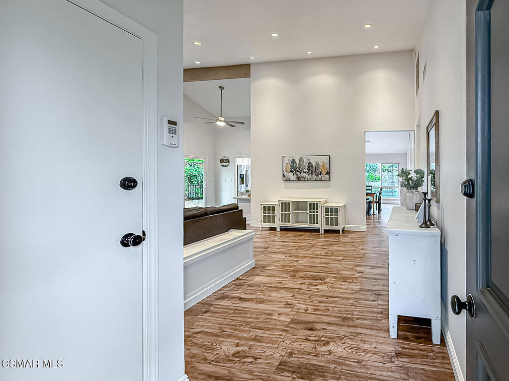 Hollow Hills-126 - 126 - Residential