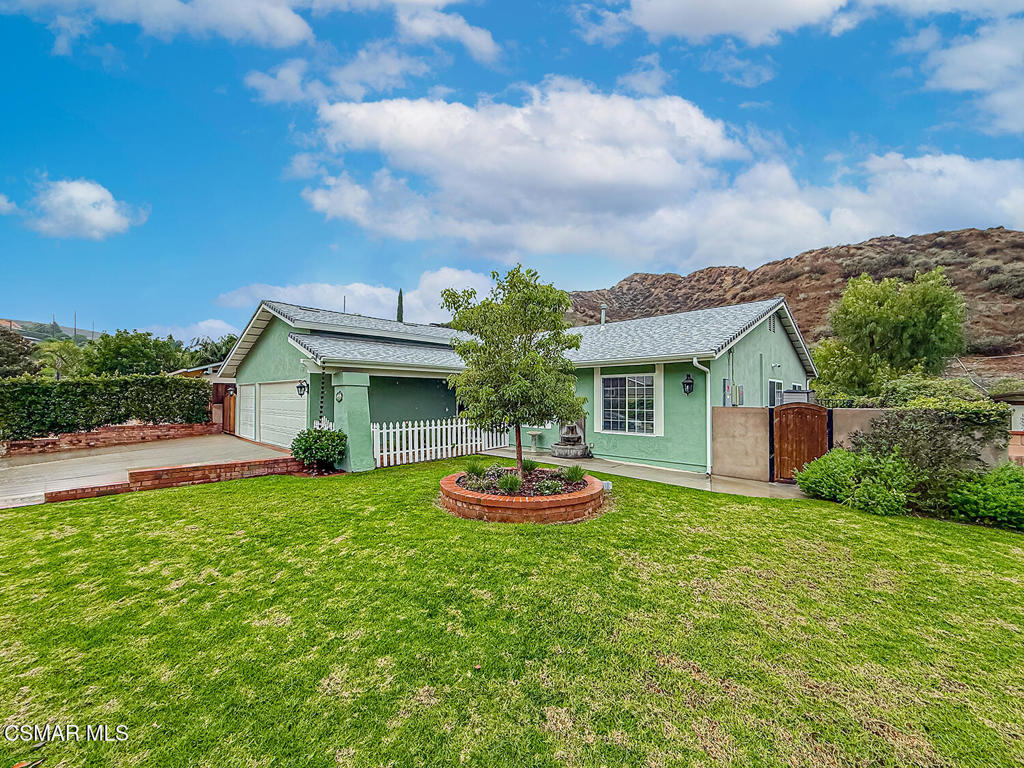 Hollow Hills-126 - 126 - Residential