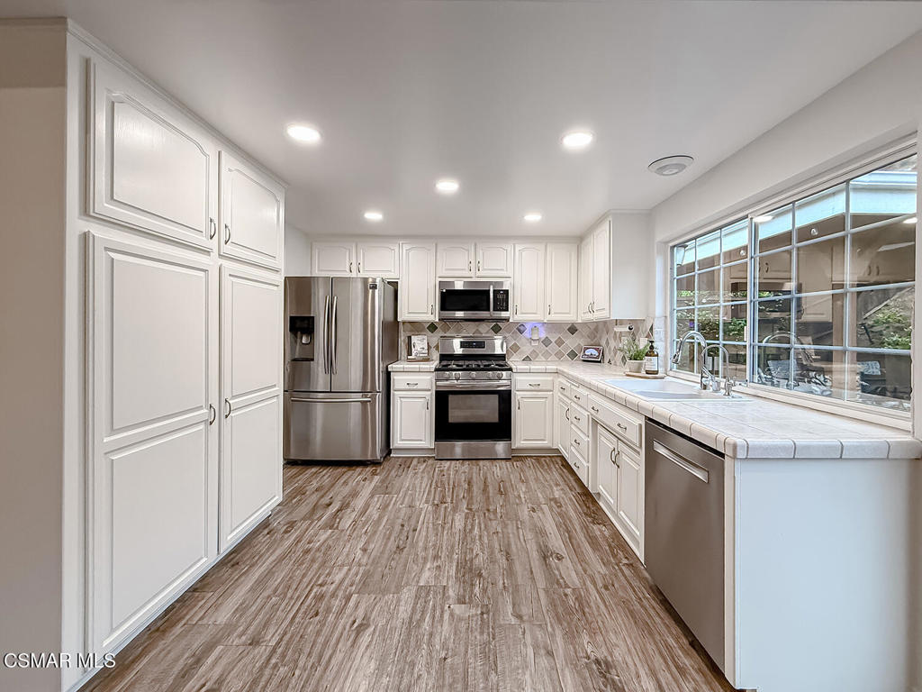 Hollow Hills-126 - 126 - Residential