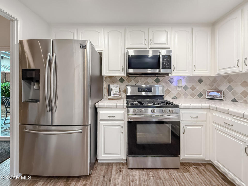 Hollow Hills-126 - 126 - Residential