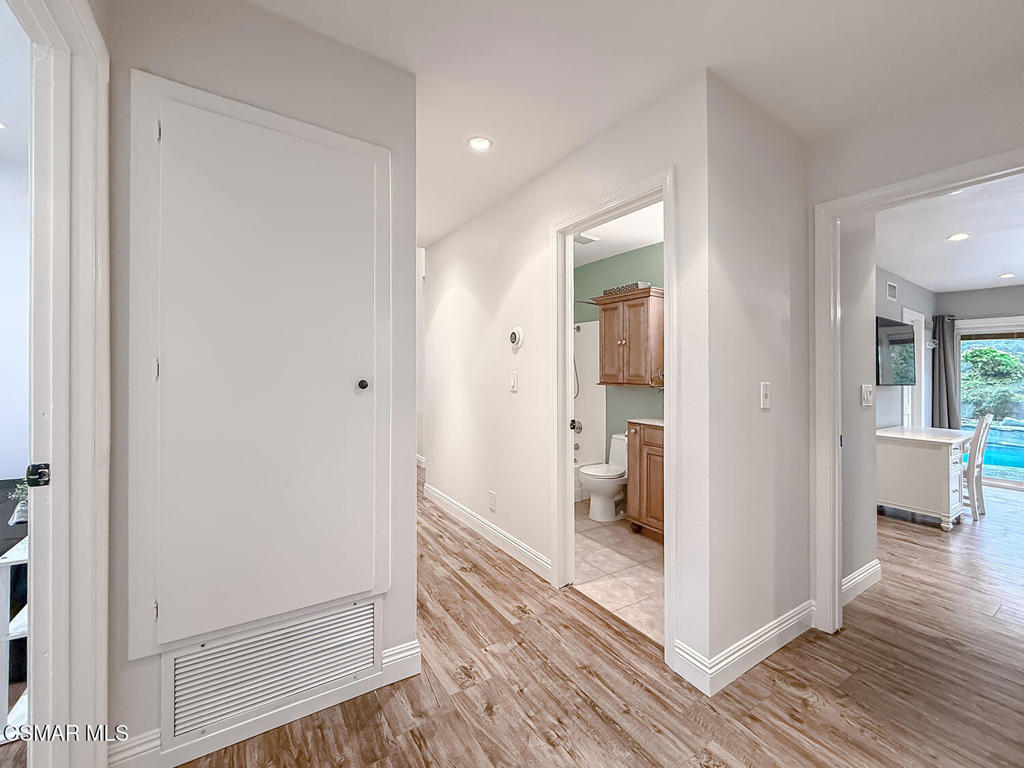 Hollow Hills-126 - 126 - Residential