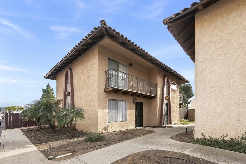Don't miss out on this excellent opportunity to own a 2-bed, 1.5-bath townhome in The Anza Palms Complex, nestled in the heart of El Cajon. The end unit gives you added privacy with neighbors on only one side. The home features a large, private patio and in-unit washer and dryer. While it requires a bit of TLC, this property presents a chance for a buyer to invest time and effort to customize it to their liking. The sale is a “Short Sale” and will require lender approval.