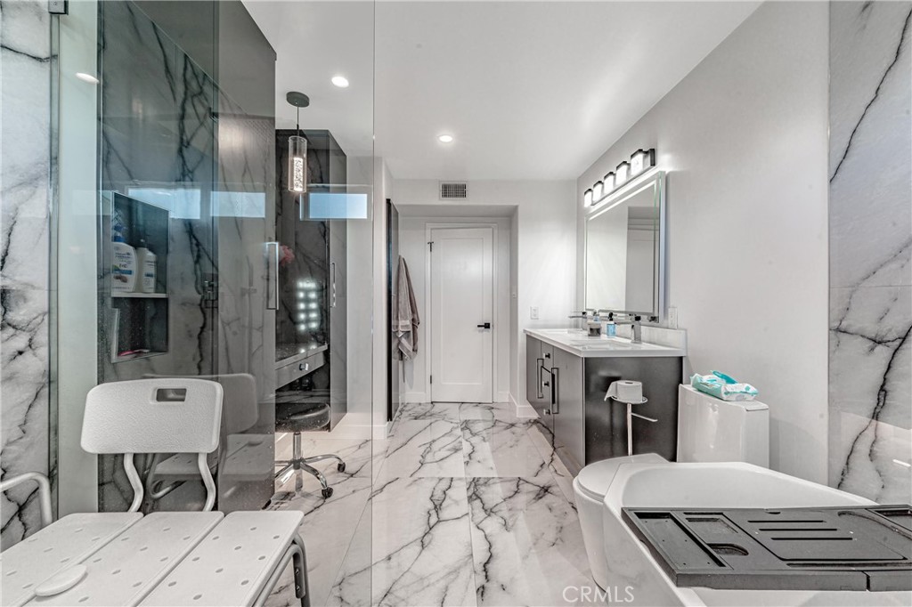 Lakewood Village (LVD) - Residential