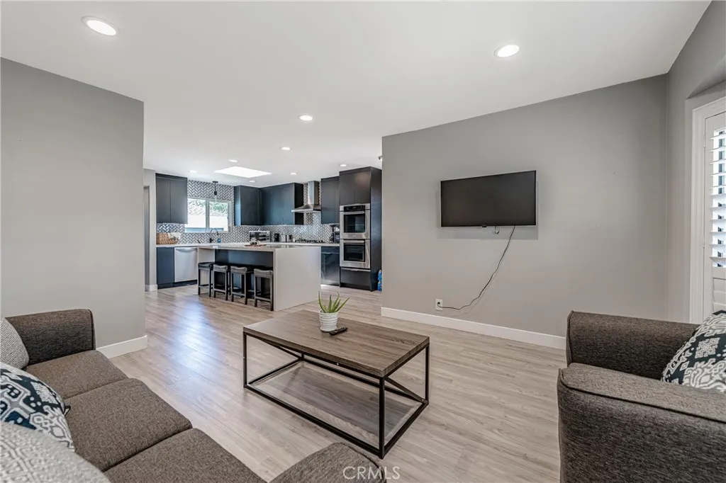 Long Beach, California 90808, United States, 4 Bedrooms Bedrooms, ,2 BathroomsBathrooms,Residential,Active,244483