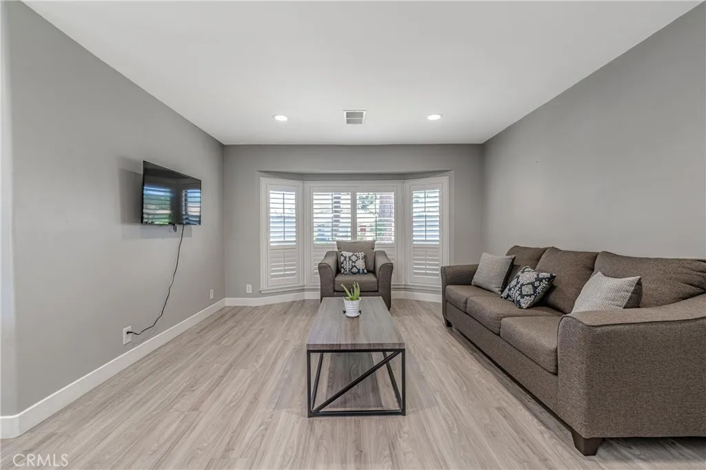 Long Beach, California 90808, United States, 4 Bedrooms Bedrooms, ,2 BathroomsBathrooms,Residential,Active,244483