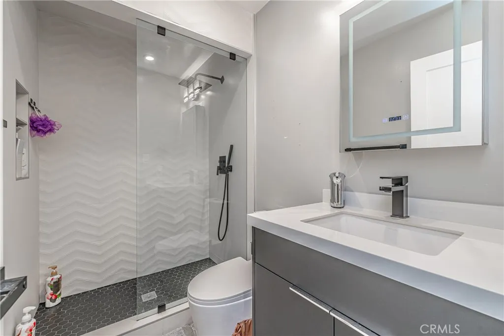 Long Beach, California 90808, United States, 4 Bedrooms Bedrooms, ,2 BathroomsBathrooms,Residential,Active,244483