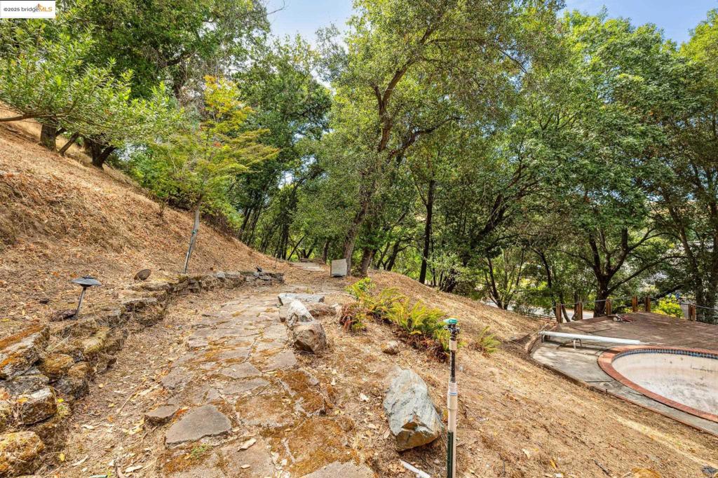 ALHAMBRA  VALLEY - Residential