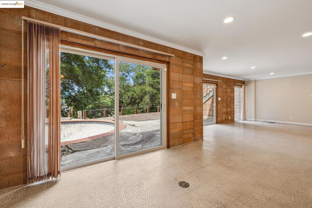 ALHAMBRA  VALLEY - Residential