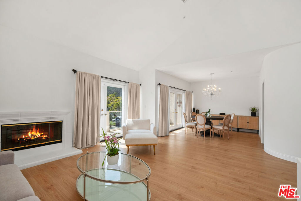 Properties 4 622 Palisades Drive