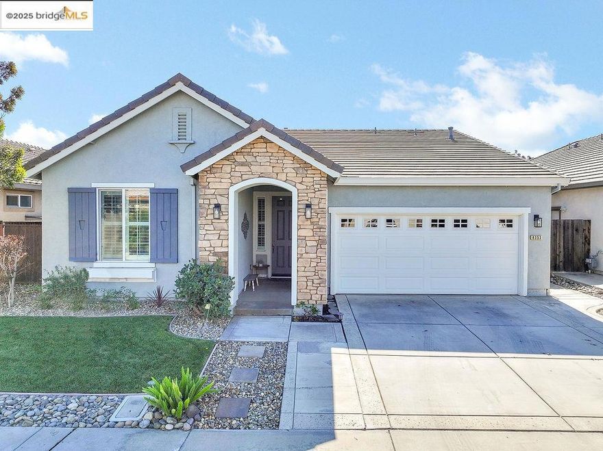 Adorable single-story home in the highly sought-after gated community of The Lakes in Discovery Bay! This updated gem features an open-concept layout with laminate flooring throughout, a water softener system, shutters on all bedroom windows & a designated laundry room with extra storage space. The beautifully designed kitchen boasts granite countertops, ample cabinet space, stainless steel appliances, and a spacious walk-in pantry. The primary suite offers a relaxing retreat with a soaking tub, stall shower, dual vanities, and a large walk-in closet. Step outside to a landscaped backyard with a cozy California room featuring a built-in fireplace, perfect for year-round enjoyment. Located in a vibrant community with walking trails around the lakes, multiple playgrounds, large grassy areas, and fun community events throughout the year. The Lakes is more than a neighborhood, it’s a lifestyle. Don’t miss your chance to call this charming home yours! Check out the 3D Matterport Tour: https://my.matterport.com/show/?m=Luze555ZJCP